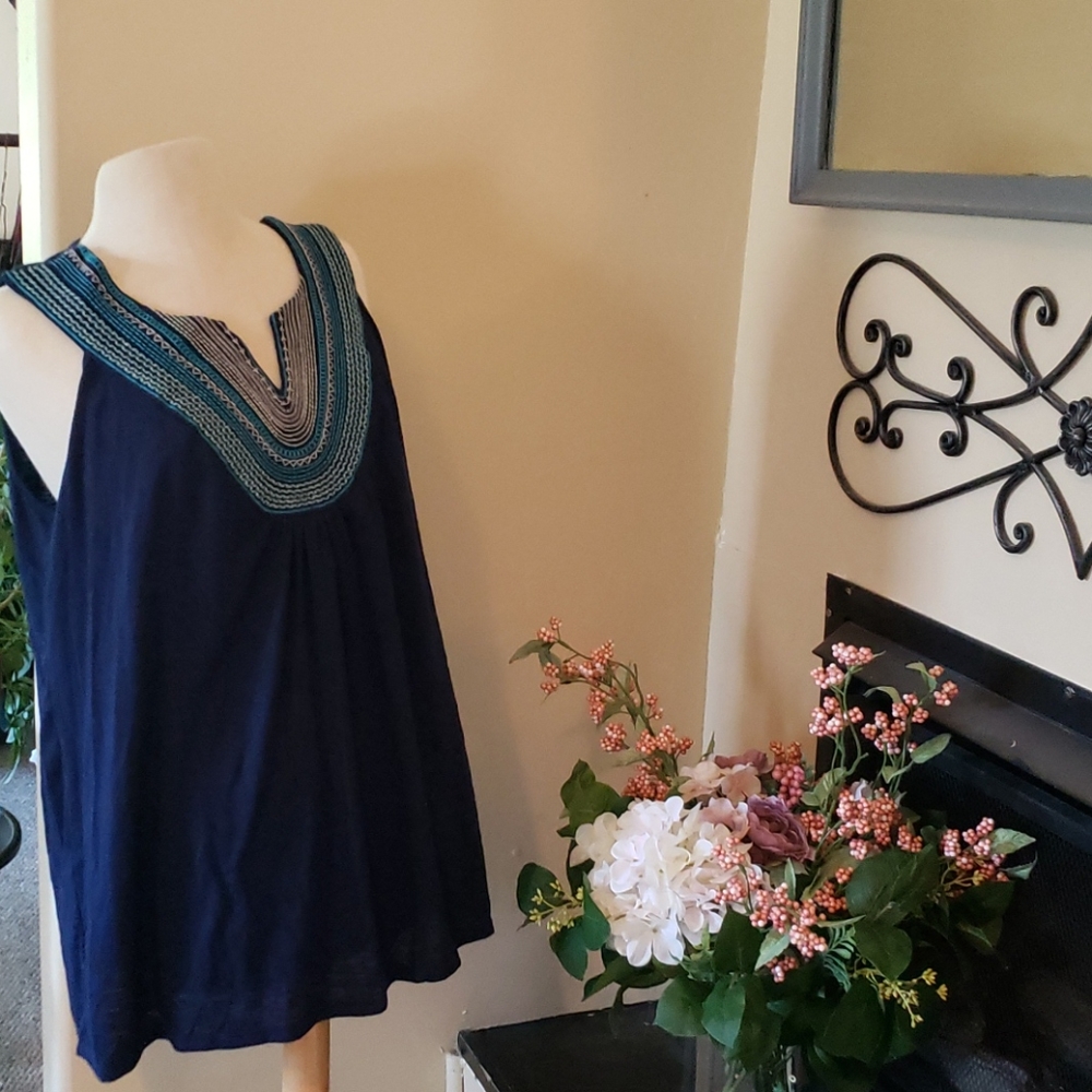 Women Navy plus size tank with embroidery 2X